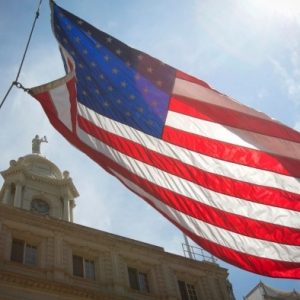 Cara Warga AS Berbagi Makanan Lewat Rak Buku di Tengah Corona