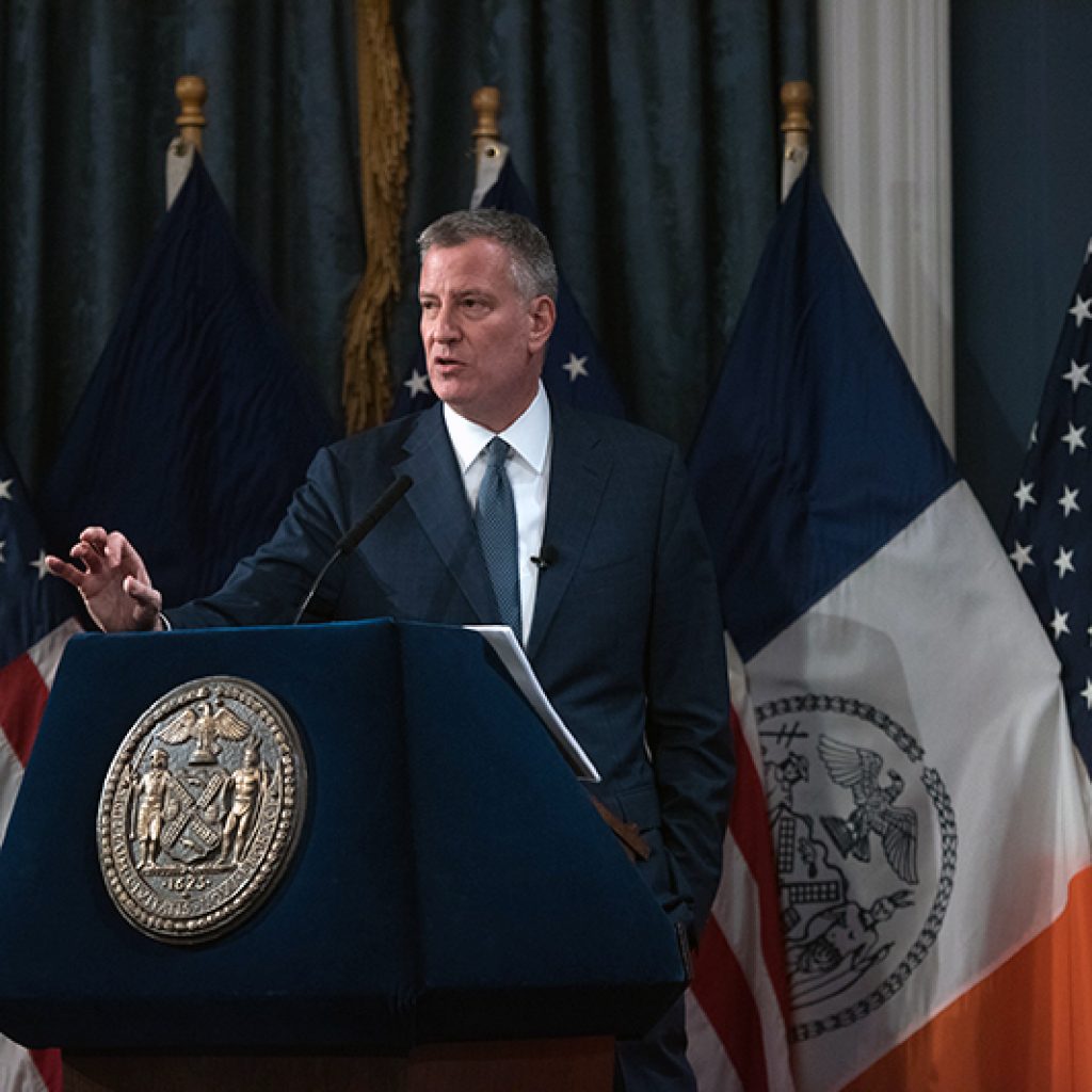 Perokok dan Vaper Rentan Virus Corona Ucap Wali Kota New York