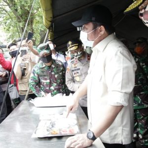 Herman Deru Realisasikan Dapur Umum Bagi Warga Yang Terdampak Covid-19