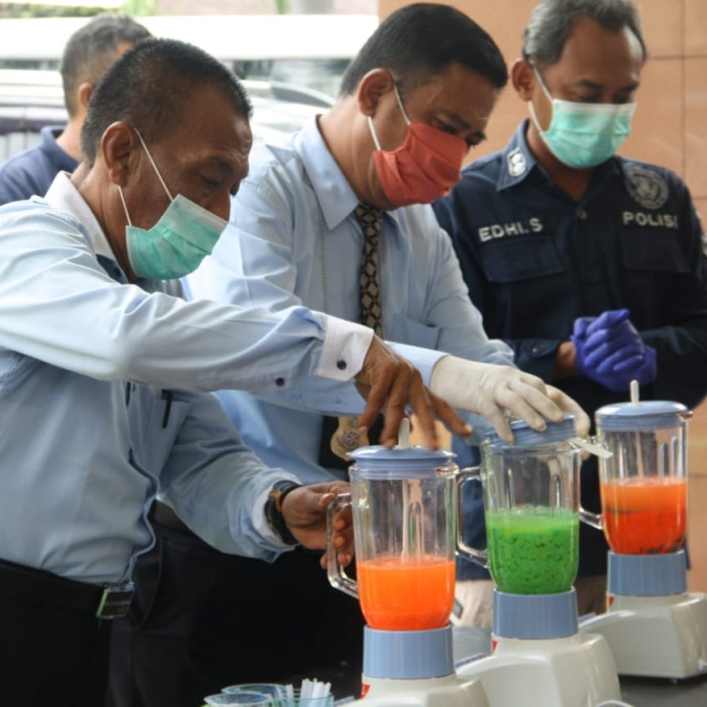 Polda Sumsel Blender 26 Kilogram Sabu dan 2.186 Ekstasi Selama Febuari 2020
