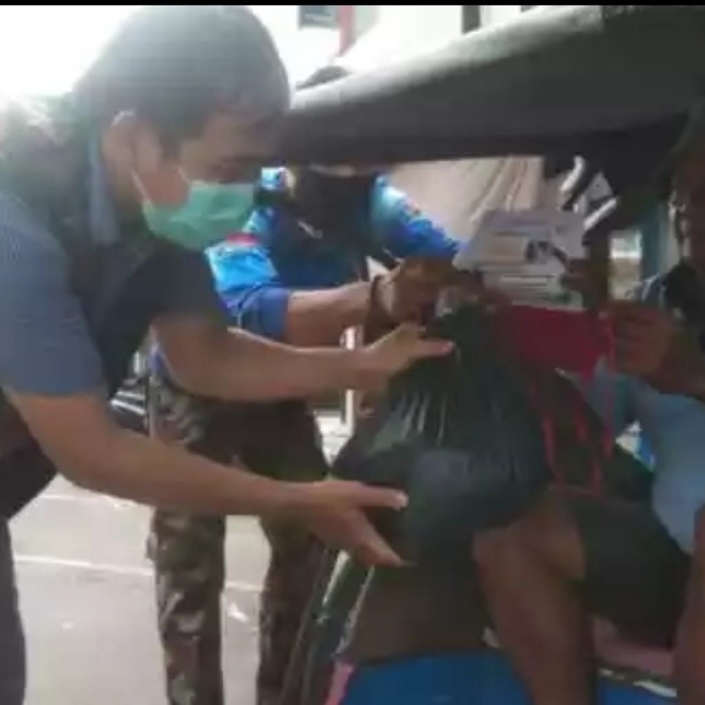 Peduli Masyarakat Terdampak Covid-19, Aisyiyah Lahat Bagikan 100 Paket Sembako Gratis