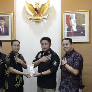 Temukan Anti Virus Covid-19, Profesor Ini Temui Herman Deru