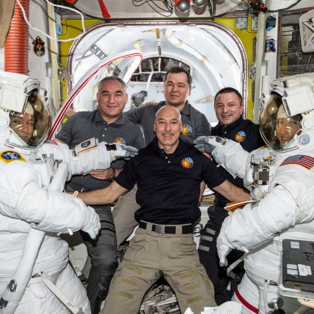 Setelah Vakum 1 Dekade,NASA Kirim 2 Astronaut Ke Orbit