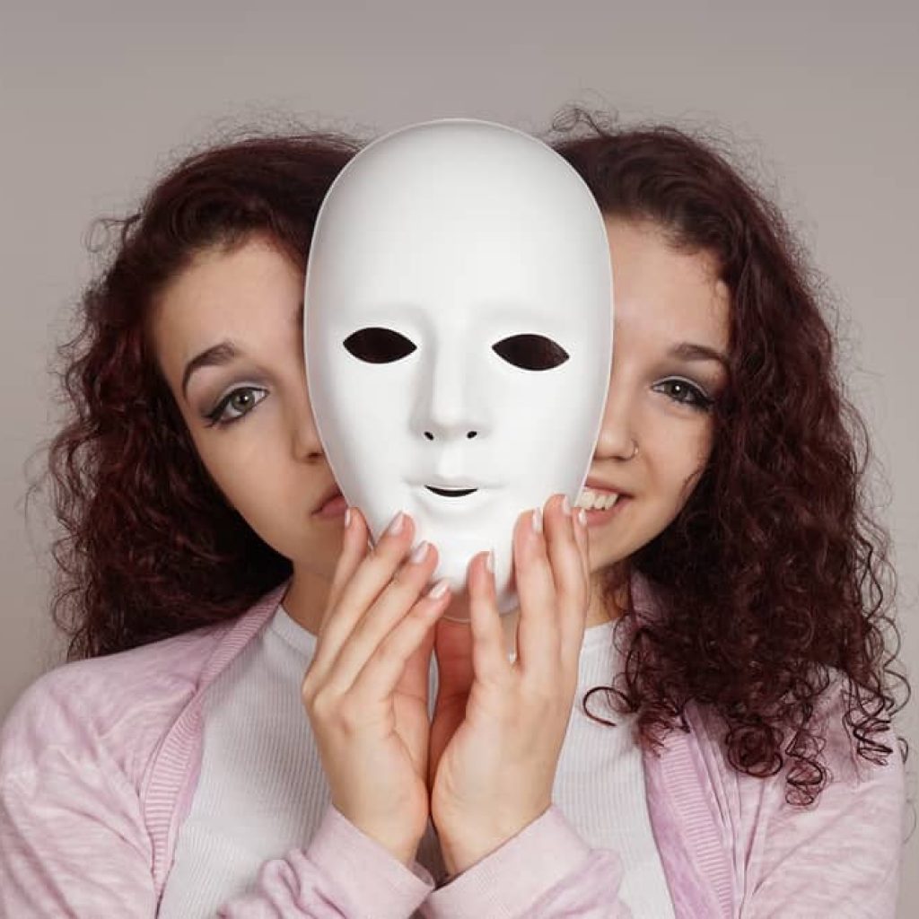 Beberapa Gejala Jadi Pemicu Munculnya Kepribadian Ganda