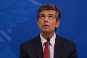 Menteri Kesehatan Brasil Mundur,Karena Tak Cocok dengan Presiden