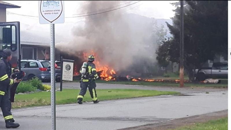 1 Awak Tim Aerobatik AU Kanada Tewas,Pesawat Jatuh
