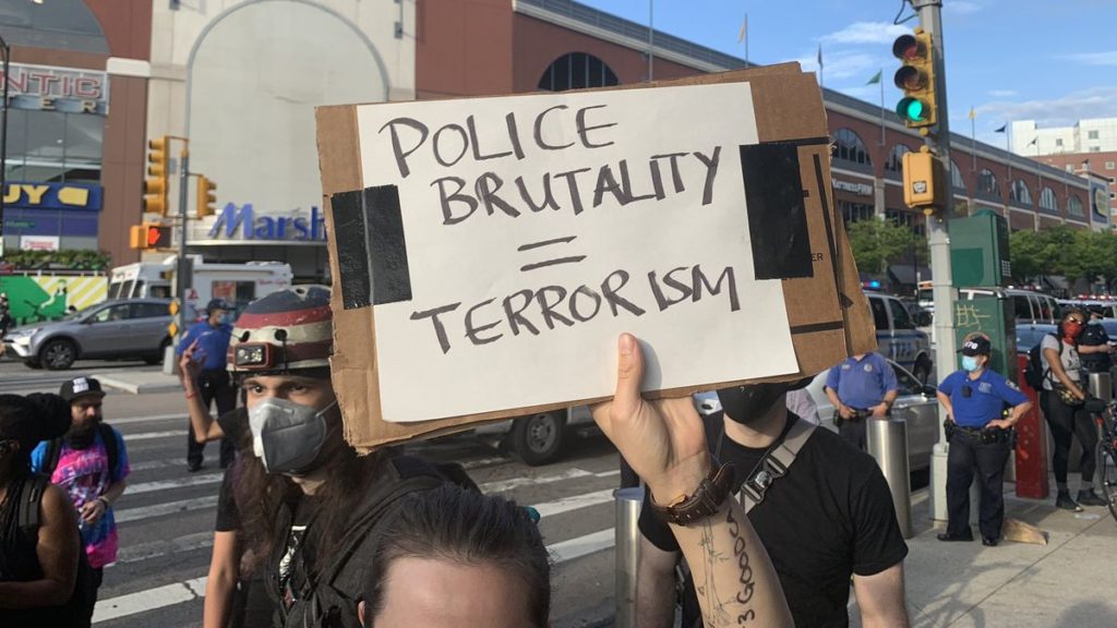 Mark Esper Menolak Pasukan Militer Untuk Memadamkan Protes Kematian George Floyd.