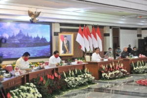 Presiden Minta Pemantauan dan Evaluasi Kebijakan ‘New Normal’ Terus Dilakukan