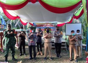 Juarsah Resmikan Kampung Tangkal Covid 19 di Muara Enim