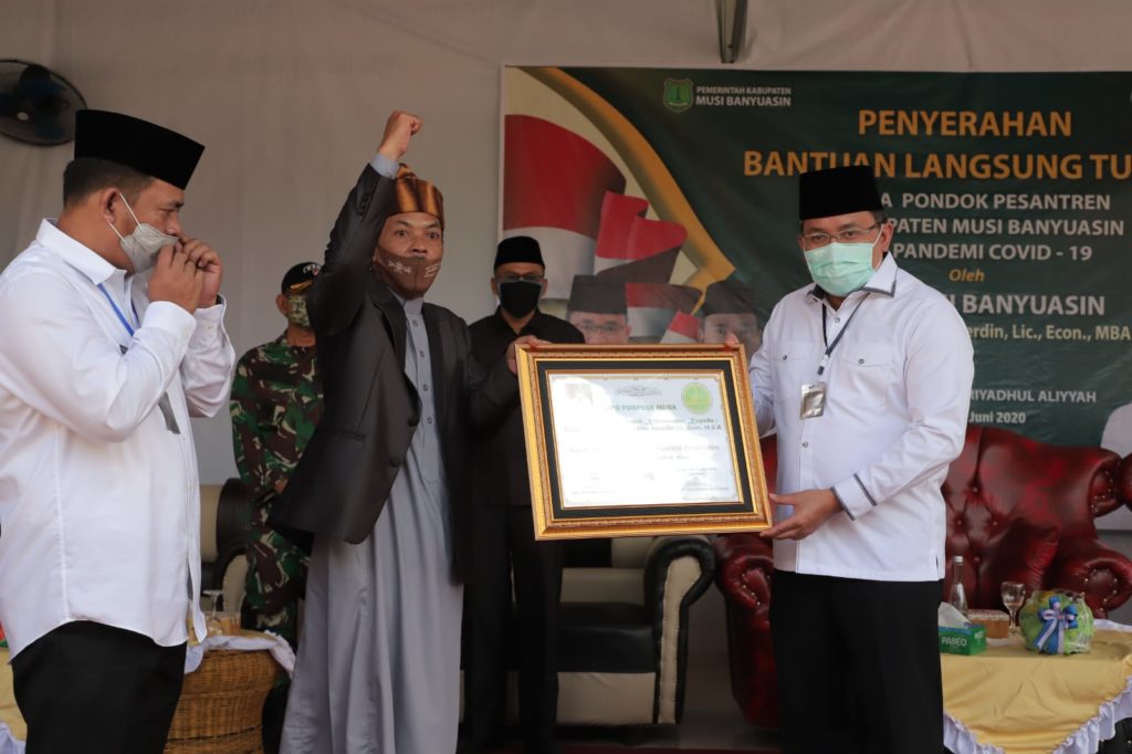 1000 Ustadz di Muba Di Masa Pandemi Covid-19 Terima Bantuan Selama 3 Bulan