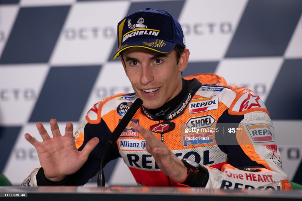 Bela Repsol Honda Wajib Podium, Marc Marquez Peringatkan Pol Espargaro