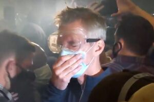 Wali Kota Portland Ditembak Gas Air Mata,Saat Demo Ricuh