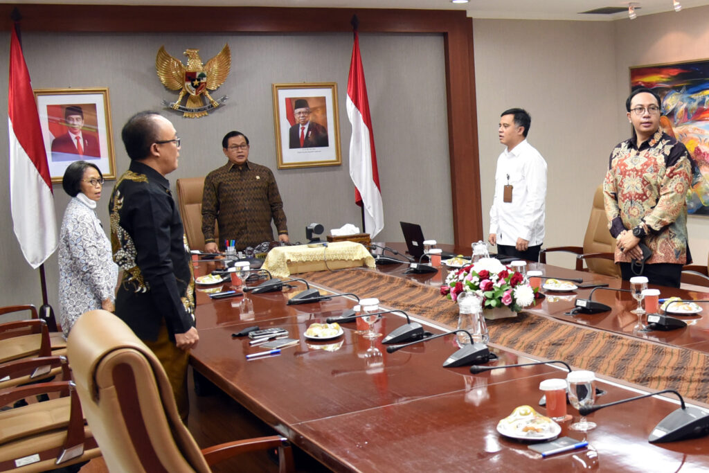 Inovasi di Masa Pandemi, Seskab Luncurkan Situs Web dan Aplikasi Jabatan Fungsional Penerjemah