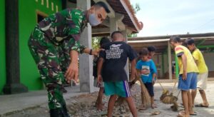 Pelopori Anak-Anak Desa Sasaran Untuk Peduli Lingkungan