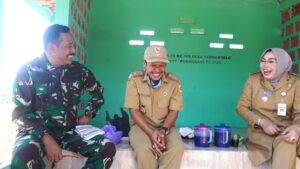 Puas Lihat Hasil TMMD Tambakselo, Irjenad Bincang Lepas Bersama Bupati Dan Kepala Desa