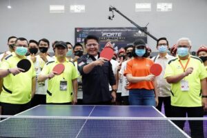 Buka Kejurnas Tenis Meja, Herman Deru Jajal  Pasilitas GOR Pitstop Xiom Table Tennis Center