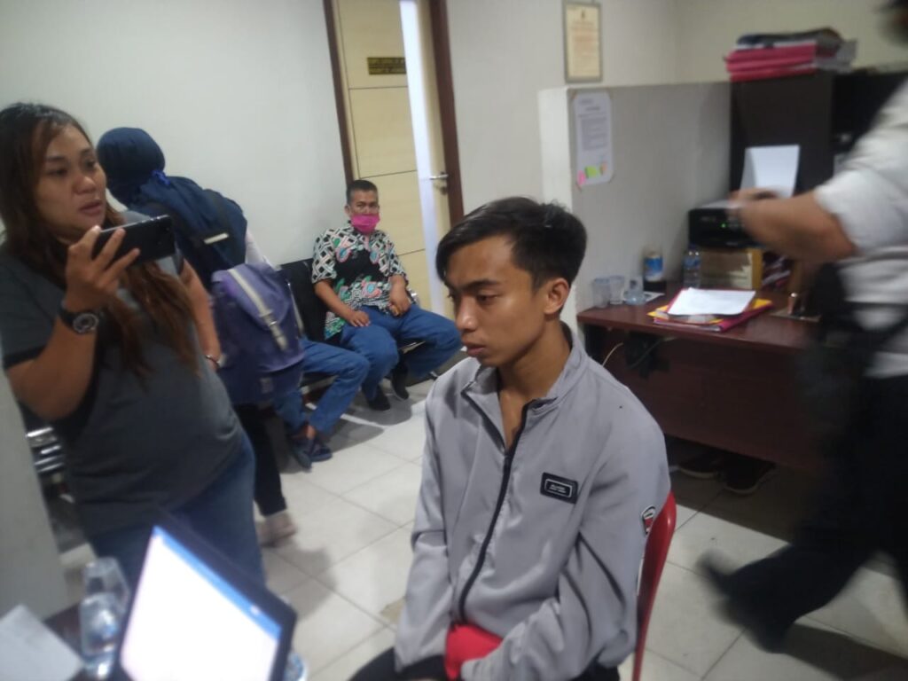 Kesal Diselingkuhi, Pria Ini Aniaya Selingkuhan Pacarnya