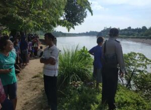 Bermain di Sungai, Bocah 10 Tahun Tenggelam