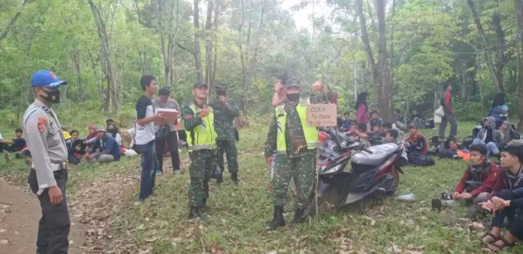 Pantau Lokasi Pendakian, Kodim Lahat Cek Protokes Pendaki Bukit Besak