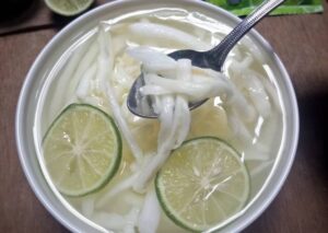 Yuk Buat Es Kelapa Jeruk Nipis