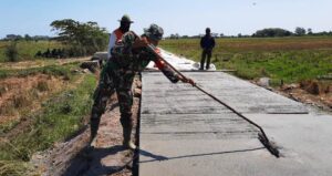 Peran Aktif Babinsa Dalam TMMD Kendal