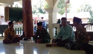 Anggota Satgas TMMD Kendal Sambang Kerumah Tokoh Agama