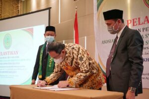 Fasilitasi Bantuan Hukum Gratis, Dodi Reza Raih Penghargaan APSI Pusat