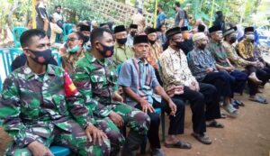 Peduli Sesama, Satgas TMMD Takziyah Ke Rumah Warga