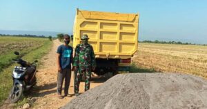 Batu Split Terus di Gelontor ke Lokasi TMMD