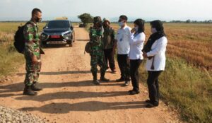 Pegawai Pemkab Kendal Tinjau Kesiapan TMMD Sendangkulon