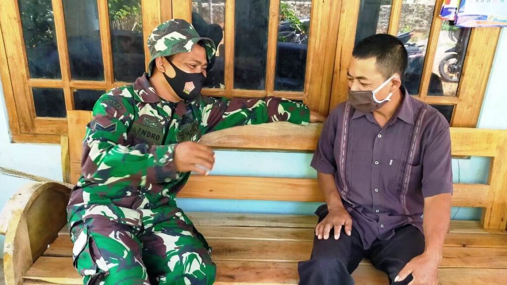 Secangkir Kopi Menjadi Sarana Komsos Dengan Warga