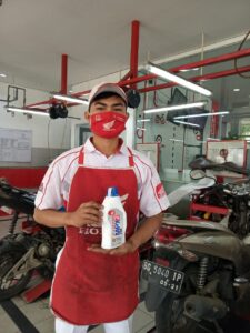 Canggih, Oli Honda Bisa Di Scan Dari Smartphone Keasliannya