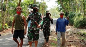 Warga Senang Dengan Keberadaan Satgas TMMD