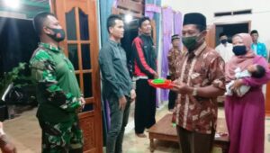 Satgas TMMD Penuhi Undangan Aqiqoh Warga