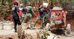 Percepat pengecoran Jalan, Mesin Molen tak Berhenti Beroperasi