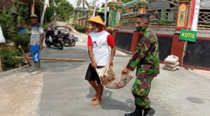 Karung Beras Merupakan Sarana TMMD Karanganyar Untuk Pembereman
