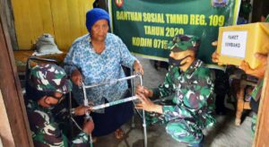 Tekad Mbah Rubiah Bisa Jalan Terkabulkan Berkat Satgas TMMD