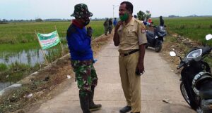Tinjau Lokasi Jalan TMMD, Petugas DPI Himbau Warga Untuk Merawat Hasil TMMD