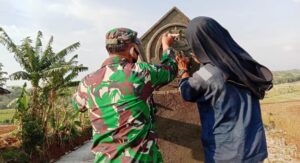 Serda Kusnin, Satgas TMMD : Saya Bangga Bisa Menorehkan Prasasti di Desa Jatiwarno