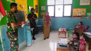 Peduli Pendidikan, Satgas TMMD Kunjungi TK Pertiwi