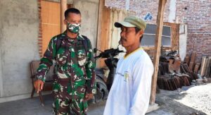 Pengecekan Terakhir Pembangunan RTLH Sebelum Penutupan TMMD