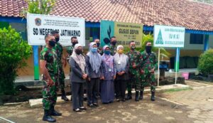 Tinggalkan Kenangan, Satgas TMMD Foto Bersama