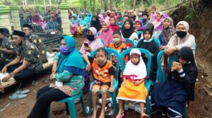 Masyarakat Antusias Hadiri Penutupan TMMD Reguler 109 di Desa Jatiwarno