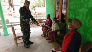 Satgas TMMD Datangi Rumah Warga Berpamitan