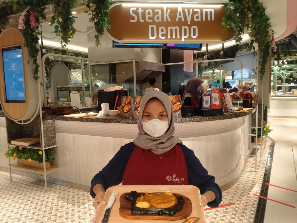 Steam Ayam Dempo Kini Merambah Pasar Kuliner Mall