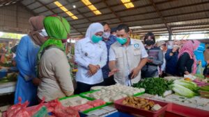 Wawako Palembang Berikan Teguran Keras Pada Pedagang Nakal di Pasar Kalidoni