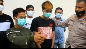 Rampok Warga Asing Yang Masuk Wilayahnya, Duet Paman Dan Keponakan Dilumpuhkan Polisi