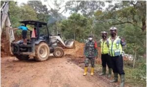 Longsor Di Kecamatan Tanjung Sakti Sempat Putus Akses Jalan Lahat Bengkulu