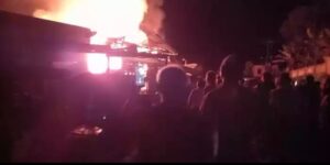 Diduga Konsleting Listrik, Dua Rumah Di Lahat Hangus Terbakar