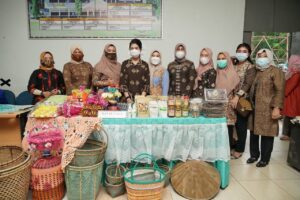 Kreatifitas Ibu-ibu Muba Tumbuh Baik Ditengah Pandemi Covid-19